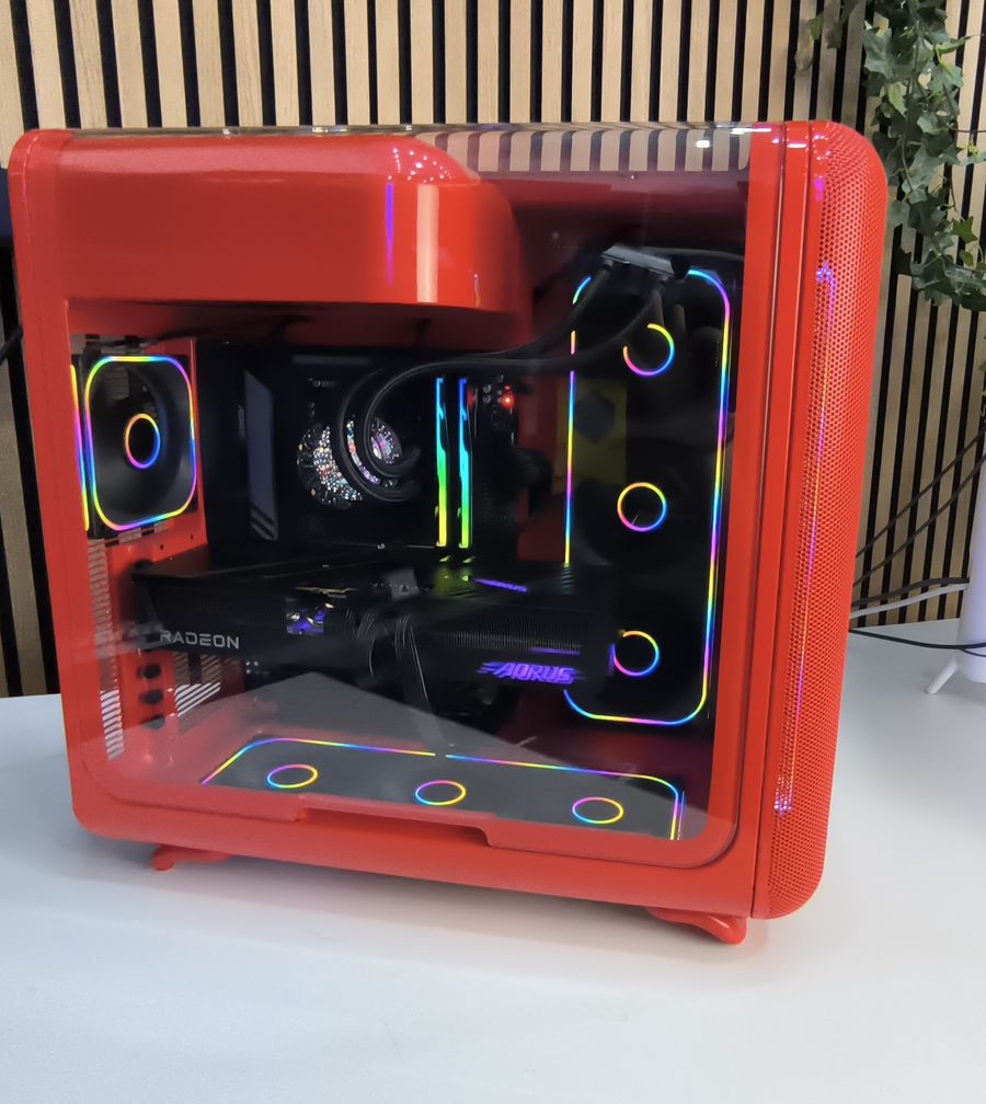 Red Custom-PC