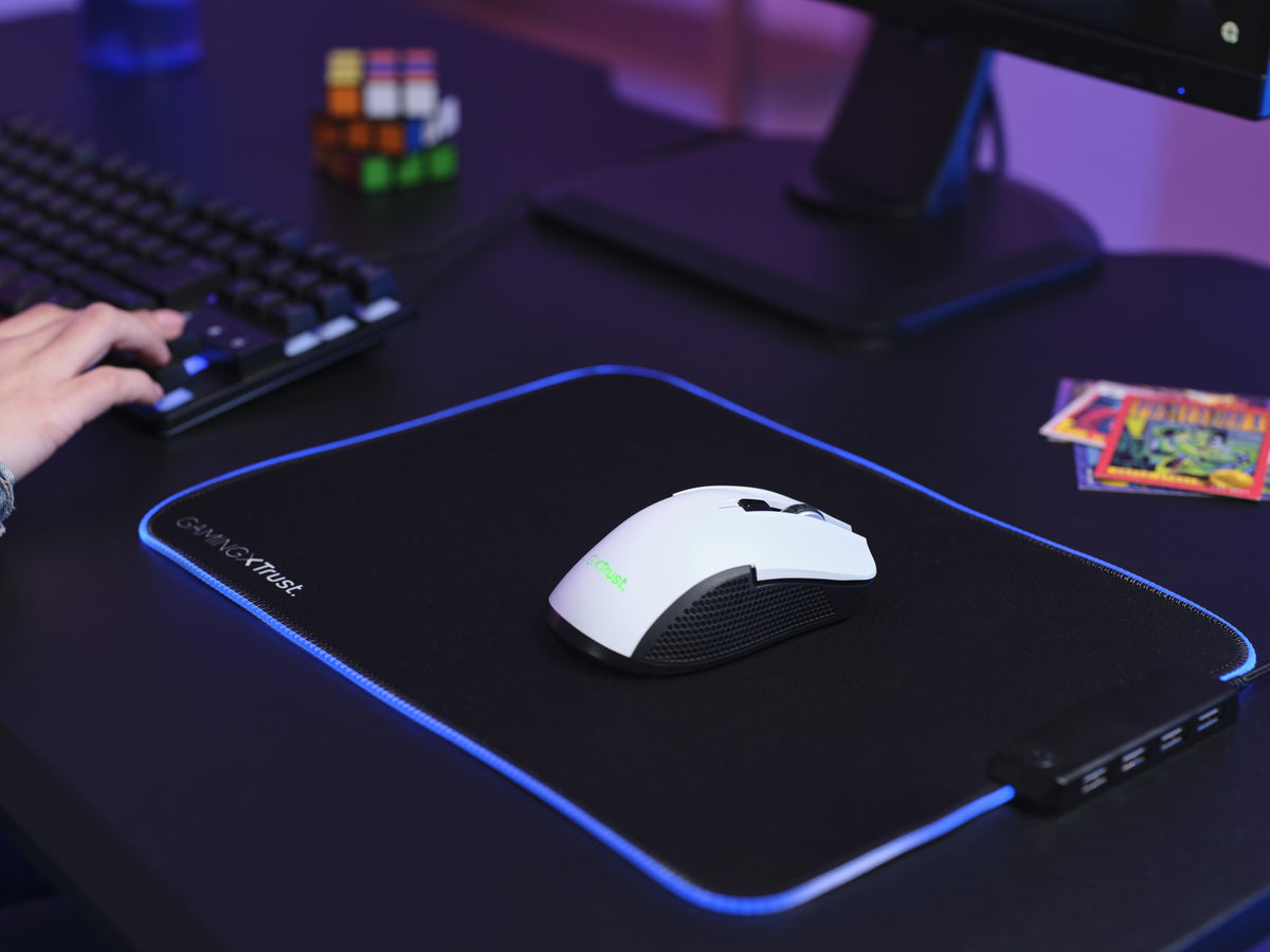 Trust GXT 923W YBAR Maus Gaming rechts RF Wireless Optisch 7200 DPI