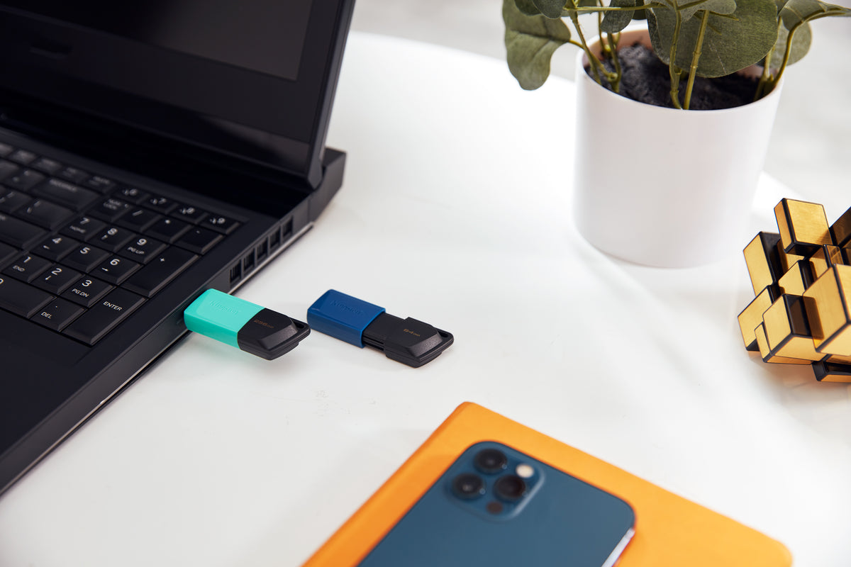 Kingston Technology DataTraveler 64GB USB3.2 Gen 1 Exodia M (Schwarz + Blau) - 2 Pieces