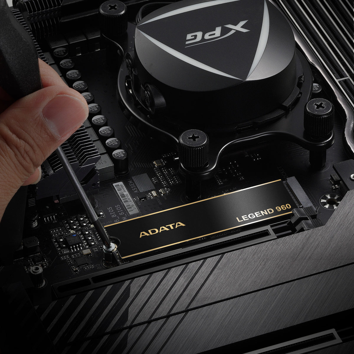 ADATA LEGEND 960 1 TB M.2 PCI Express 4.0 NVMe 3D NAND