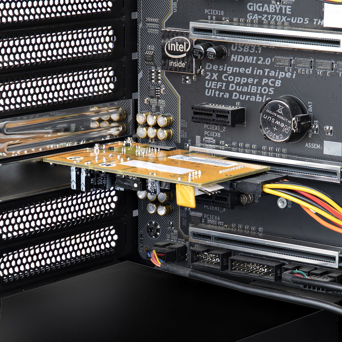 StarTech.com 1 Port 2.5 Gbit/s PoE Netzwerkkarte, PCI Express Ethernet Karte RJ45, 30W 802.3at PCIe PoE NIC für Desktops/Server, PoE Multi Gigabit LAN Adapter mit Niedrigprofilblende, Windows/Linux