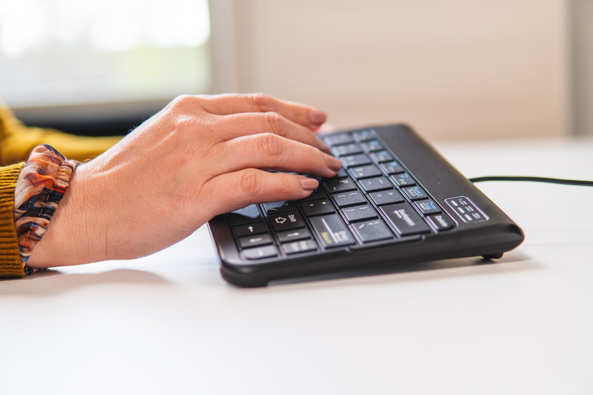 BakkerElkhuizen Goldtouch Travel Go2 Wired UK Qwerty