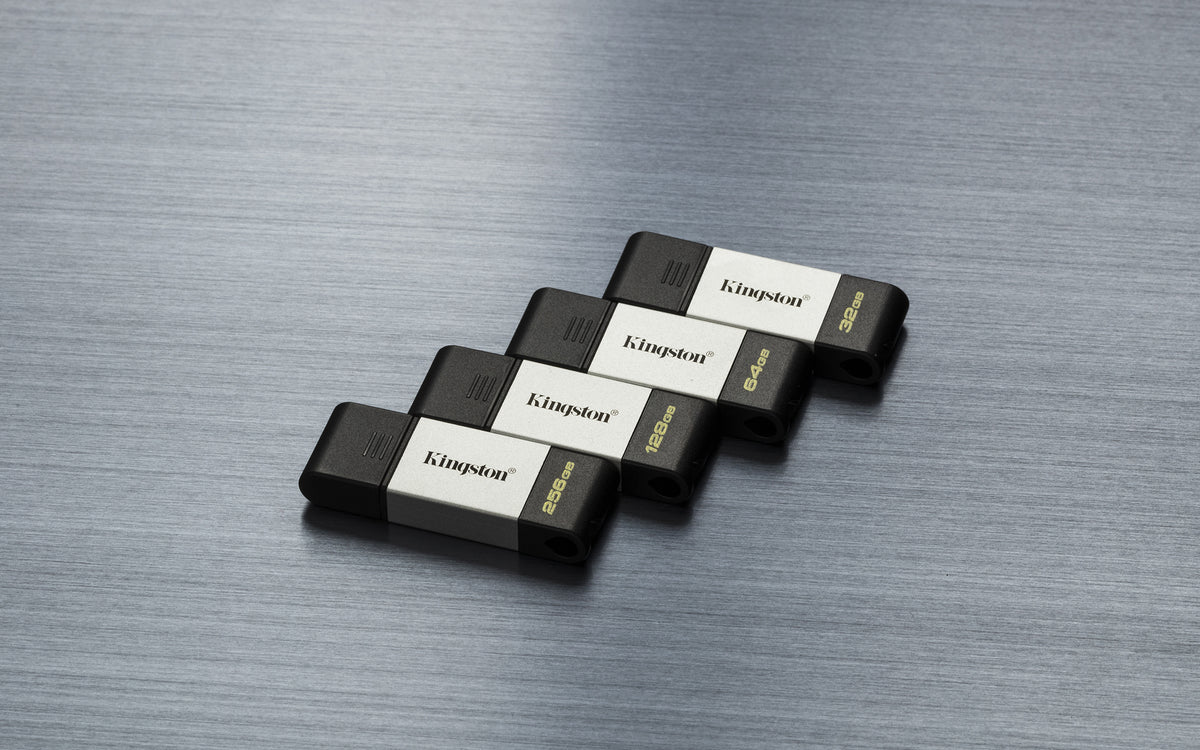 Kingston Technology DataTraveler 80 USB-Stick 32 GB USB Typ-C 3.2 Gen 1 (3.1 Gen 1) Schwarz, Silber