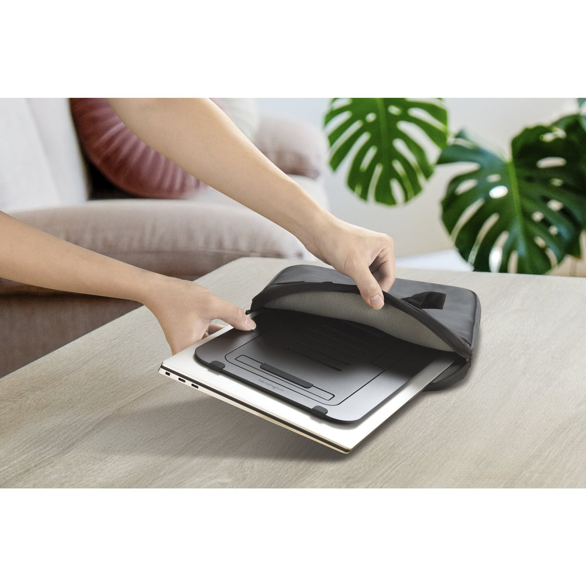 Support réglable en hauteur en aluminium Kensington EQ pour ordinateur portable