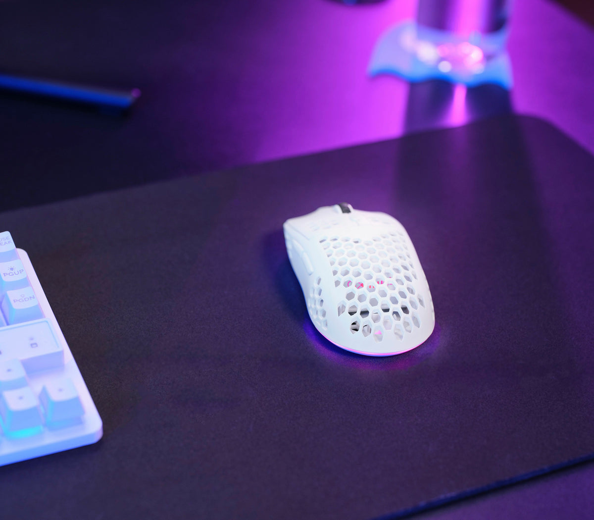 Trust GXT 929 Helox Maus Gaming rechts RF Wireless Optisch 4800 DPI