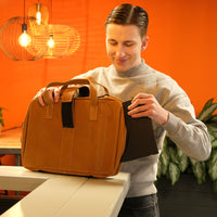 R-Go Tools Laptoptasche R-Go Viva, Vollnarbenleder, mit integriertem Laptop-Ständer, Schulterriemen, 15,6-Zoll, braun