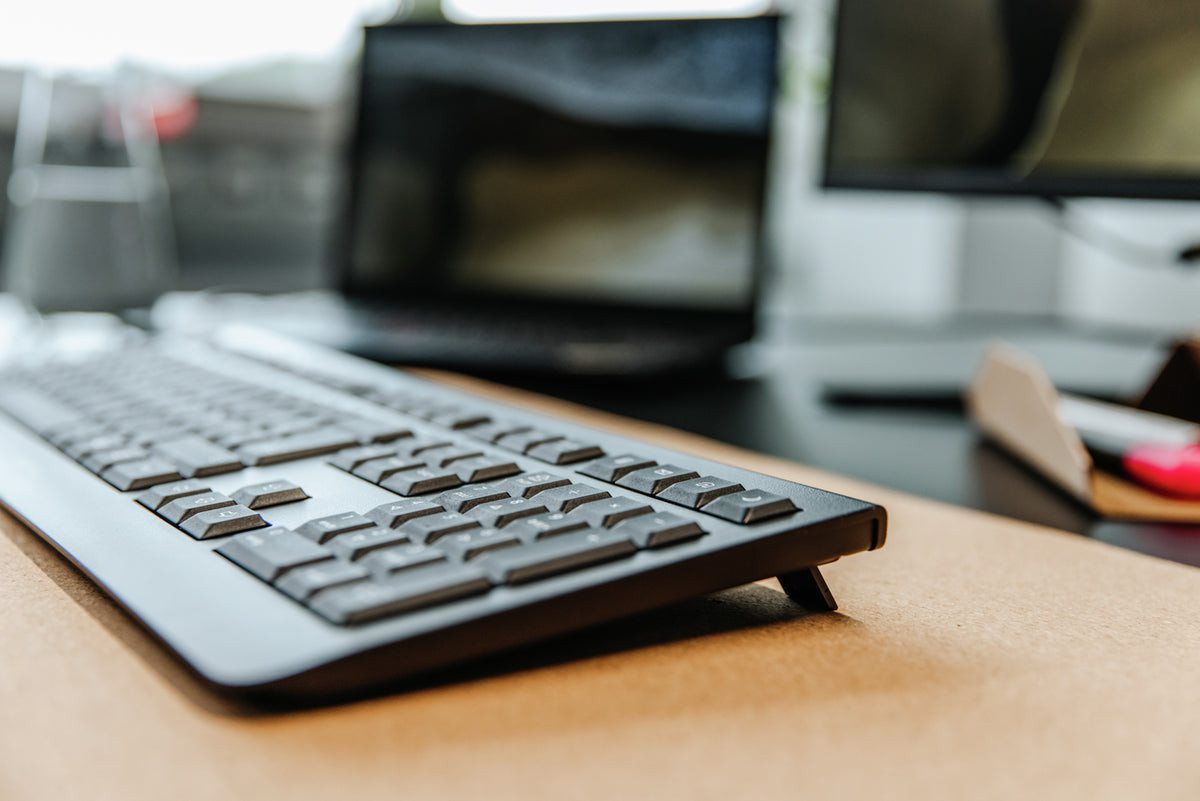 CHERRY KW 3000 Tastatur Universal RF Wireless AZERTY Französisch Schwarz