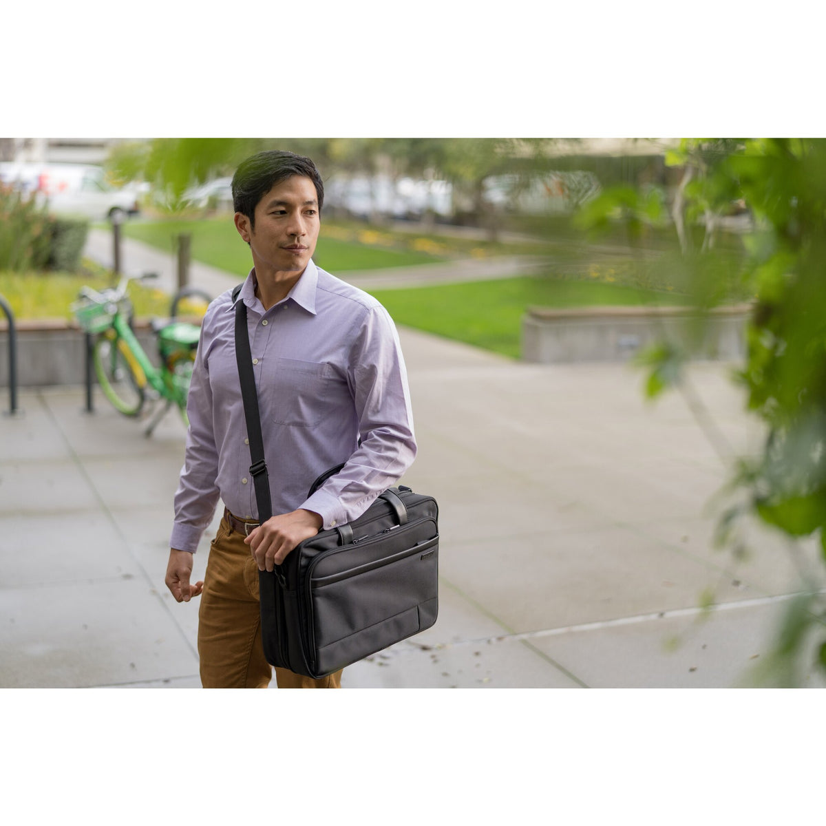 Kensington Contour 2.0 15.6" Business Laptop Tasche