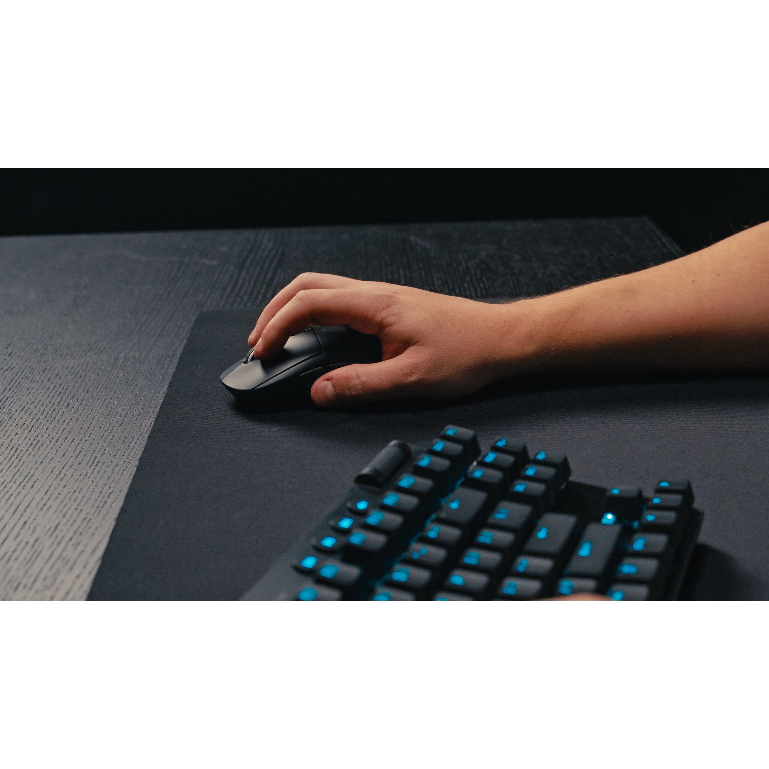 Logitech G PRO X SUPERLIGHT 2 LIGHTSPEED Gaming Mouse - BLACK - 2.4GHZ - N/A - EER2-933 - 933