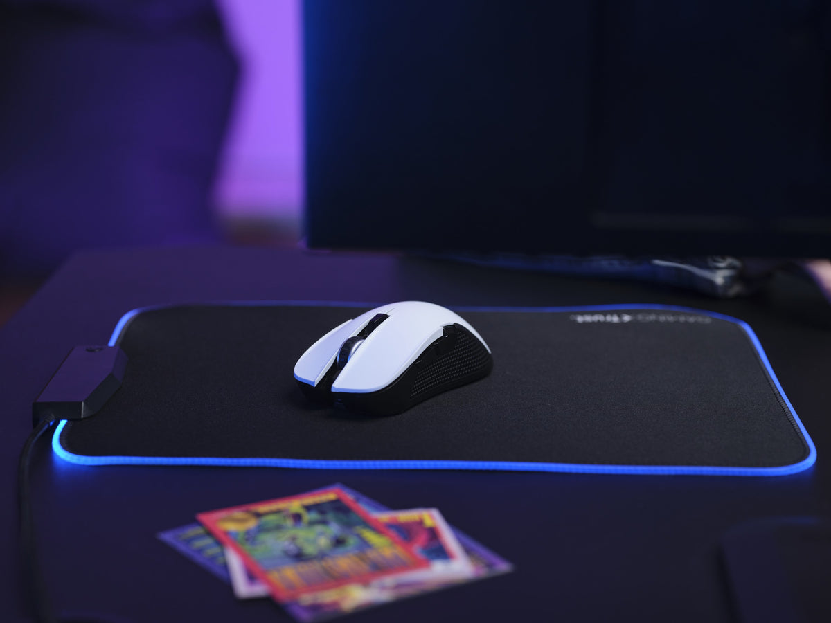 Trust GXT 923W YBAR Maus Gaming rechts RF Wireless Optisch 7200 DPI