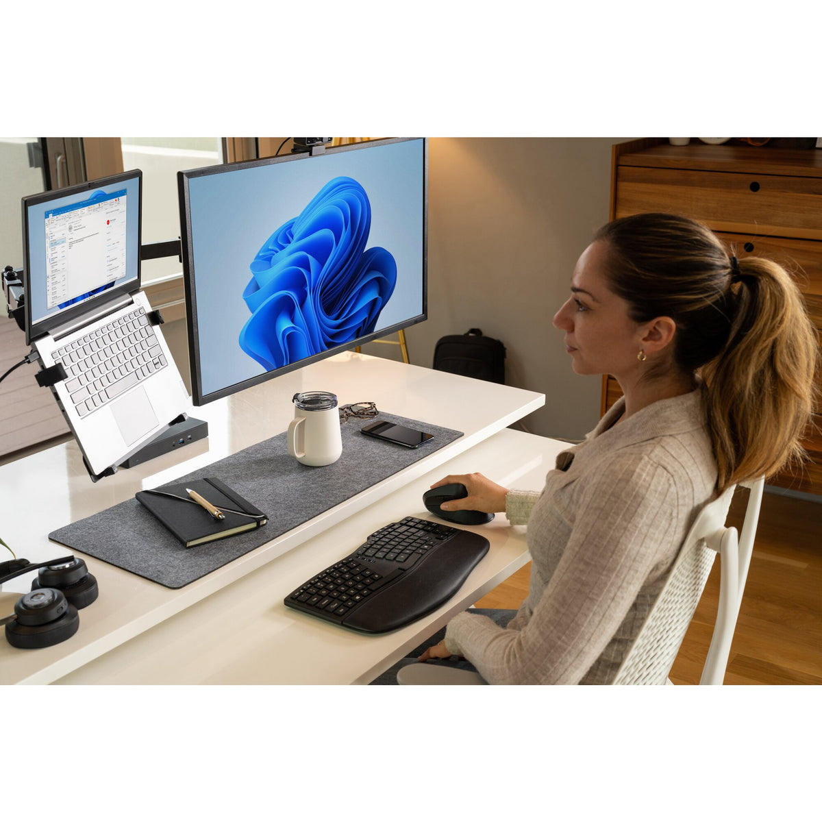 Kensington Universelle Laptophalterung für Monitorarme