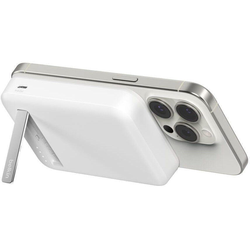 Belkin BoostCharge Pro Magnetische Powerbank Qi2 8K. white