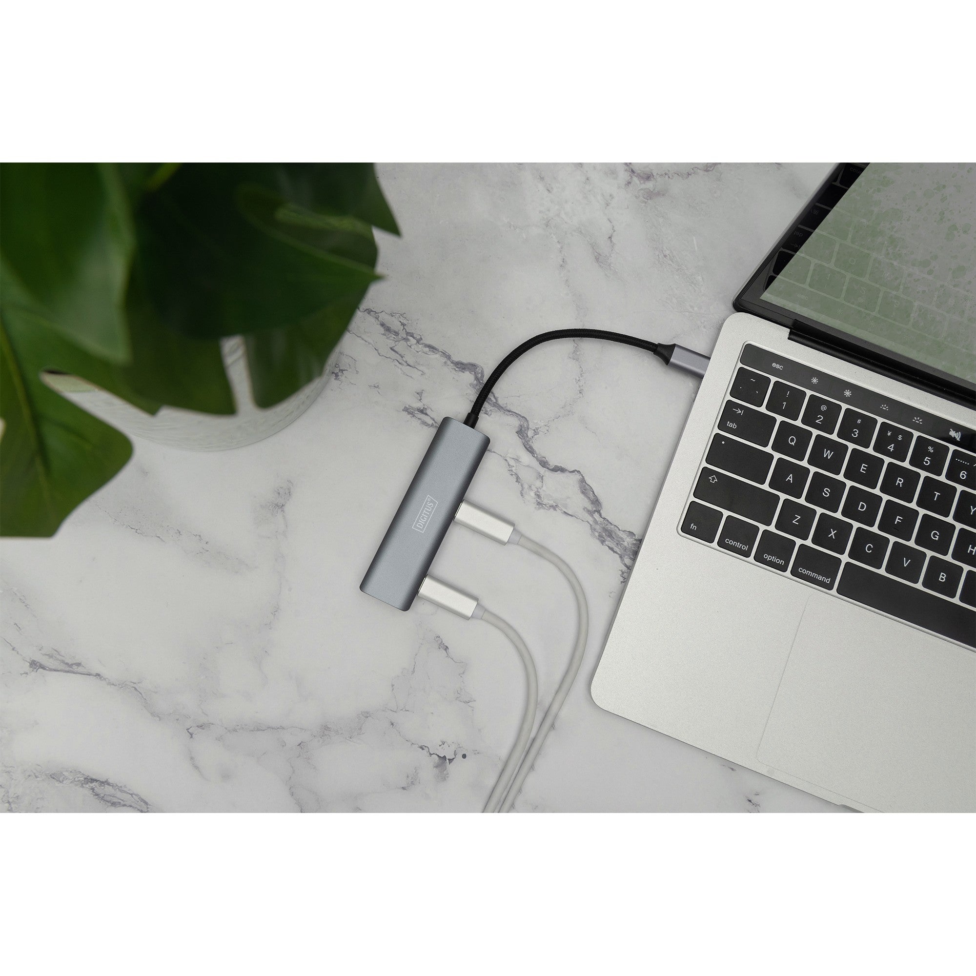 DIGITUS USB-C-Hub 4-Port 3.1->4xC3.1 integr. Kabel silber