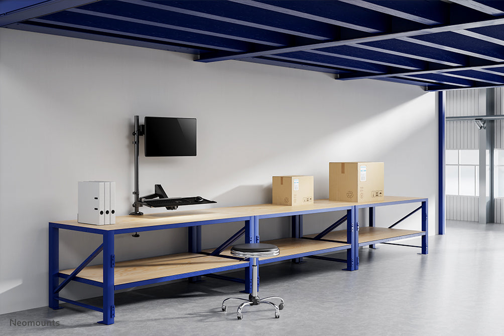 Neomounts DS90-325BL1 Sitz-Steh-Arbeitsplatz Tischmontage 17-32" - Gasfeder