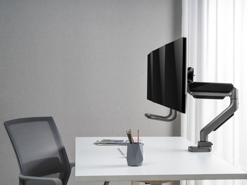 Equip 17"-27" Dreifach-Monitor-Tischhalterung