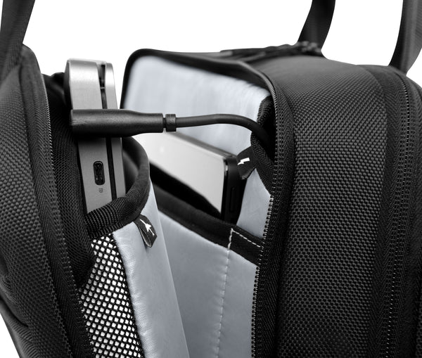 DELL PE1520C 38.1 cm (15") Briefcase Black