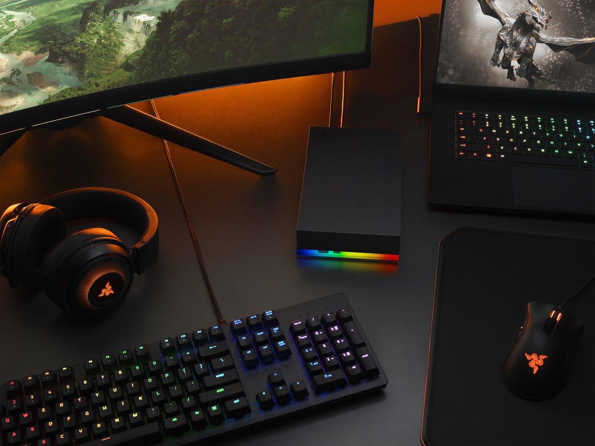 Seagate FireCuda Gaming Hub Externe Festplatte 8 TB Micro-USB B / USB Type-A / USB Type-C 3.2 Gen 1 (3.1 Gen 1) Schwarz