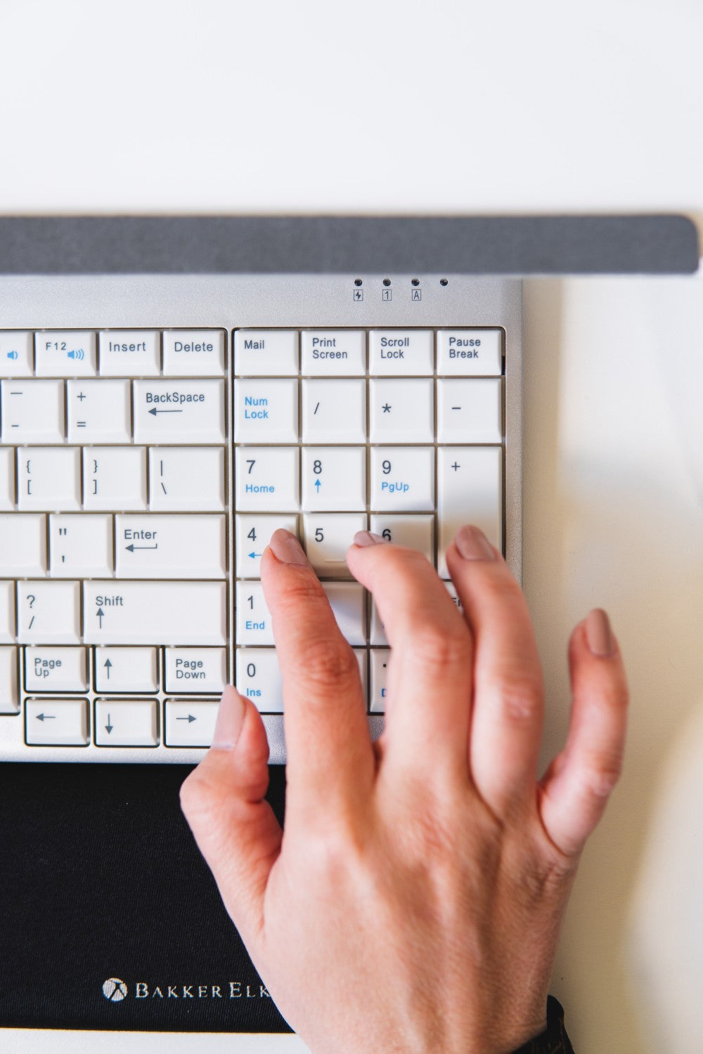 BakkerElkhuizen UltraBoard 960 Standard Compact Suisse Qwertz