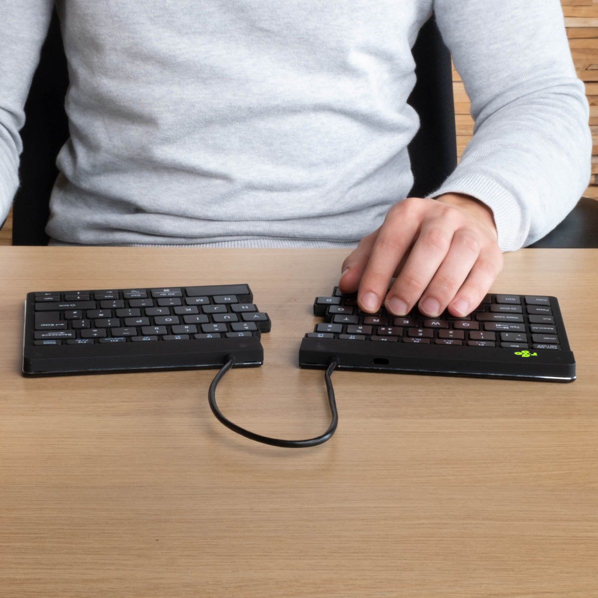 R-Go Tools Ergonomische Tastatur R-Go Split Break mit Pausensoftware, geteilte Tastatur, QWERTZ (DE), kabellos, schwarz