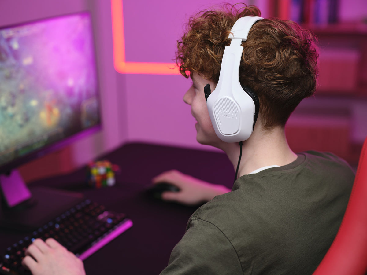Trust GXT 415W Zirox Kopfhörer Kabelgebunden Kopfband Gaming Weiß