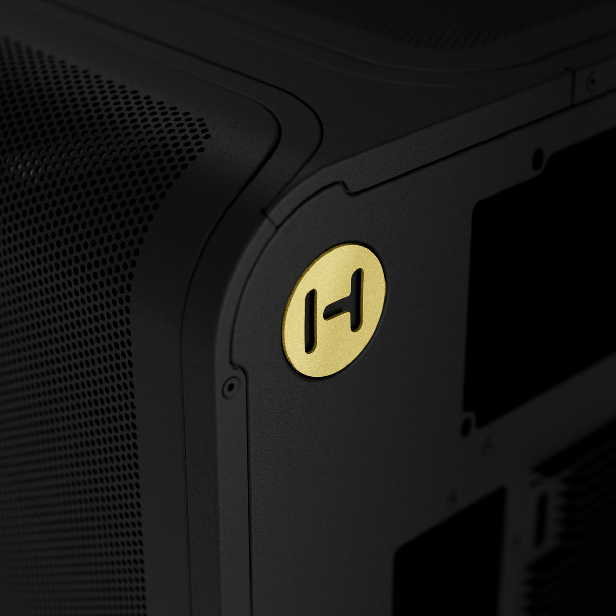 HYTE X50 Air ATX Mid Tower Black Mesh Side Panel