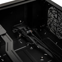 Silverstone GD09 HTPC, panneau latéral en maille noire avec USB 3.2 Gen 2 Type-C, USB 3.2 Gen 1 Type-A
