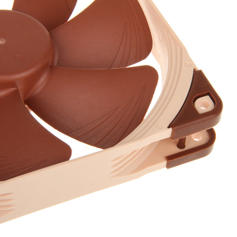Noctua A14 140mm marron PWM 82.5 CFM