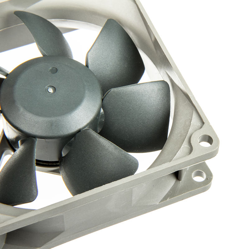 Noctua R8 redux-1200 80mm Black / Gray 1200RPM 21.07 CFM 1-Pack