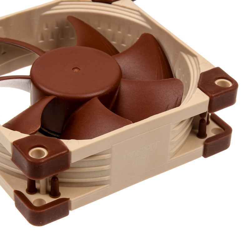 Noctua NF-A8 5V PWM