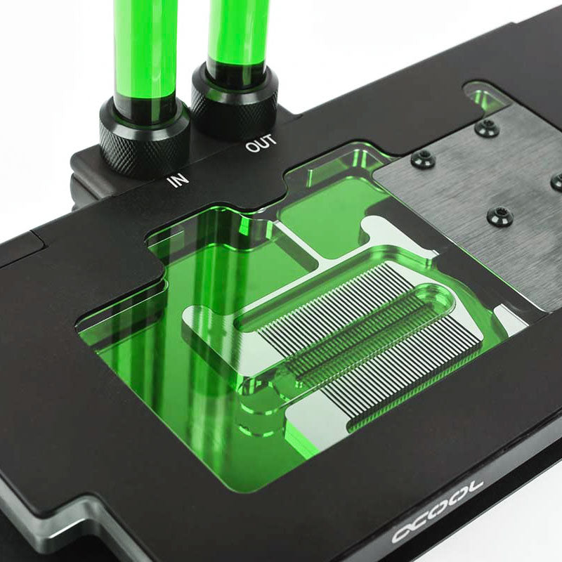 Alphacool Eiswasser Crystal Green UV-aktiv, 1000ml Fertiggemisch - grün