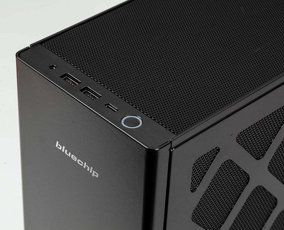 bluechip GAMINGline S1970 Intel® Core™ i9 Prozessor 14900K / bis zu 6.00 GHz, Windows 11 Home, 16 GB DDR5, 500 GB NVMe SSD, 2,5 Gbit/s + 10 Gbit/s Ethernet, Intel® Wi-Fi 6E, Bluetooth 5.3, PNY GeForce RTX™ 5060 Ti 8GB Overclocked Dual Fan DLSS 4