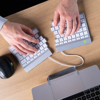 R-Go Tools Ergonomische Tastatur R-Go Split Break mit Pausensoftware, ergonomische geteilte Tastatur, QWERTZ (DE), kabellos, weiß