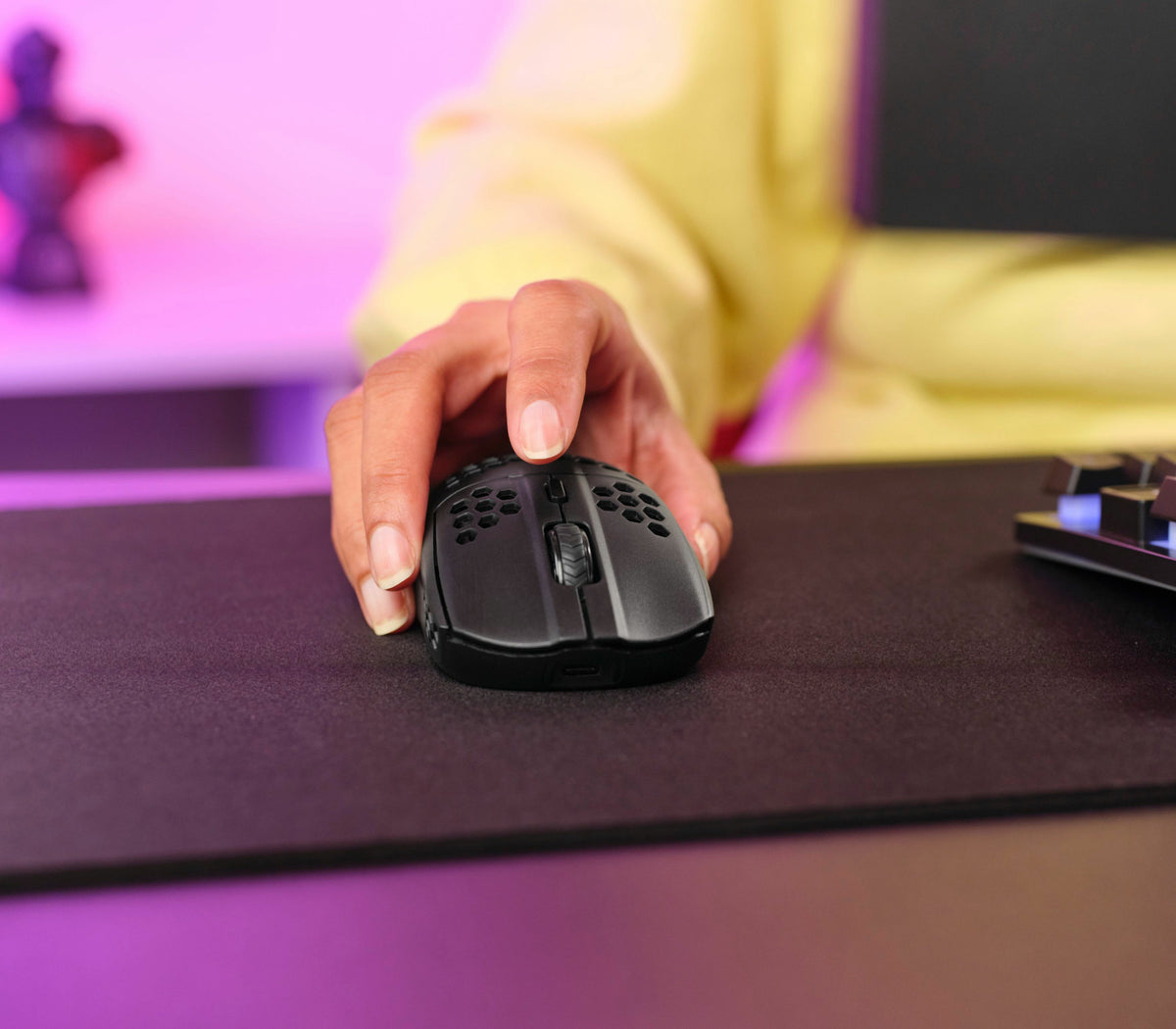 Trust GXT 929 Helox Maus Gaming rechts RF Wireless Optisch 4800 DPI