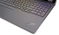 Lenovo ThinkPad P16 Gen 2 Intel® Core™ i9 i9-13980HX Mobiler Arbeitsplatz 40,6 cm (16") WQXGA 32 GB DDR5-SDRAM 1 TB SSD NVIDIA RTX 4000 Ada Wi-Fi 6E (802.11ax) Windows 11 Pro Deutsch Grau, Schwarz