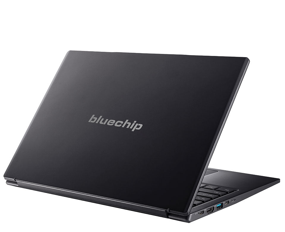 bluechip TRAVELline U14W17, Copilot+ PC Intel Core Ultra 5 135H Laptop 35,6 cm (14") 16 GB LPDDR5x-SDRAM 500 GB SSD Wi-Fi 7 (802.11be) Windows 11 Pro Schwarz