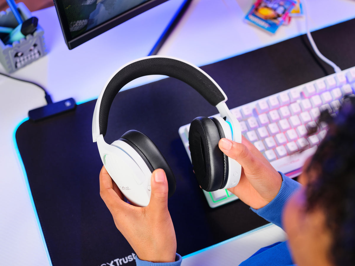 Trust GXT 491W FAYZO Kopfhörer Verkabelt & Kabellos Kopfband Gaming USB Typ-C Bluetooth Schwarz, Weiß