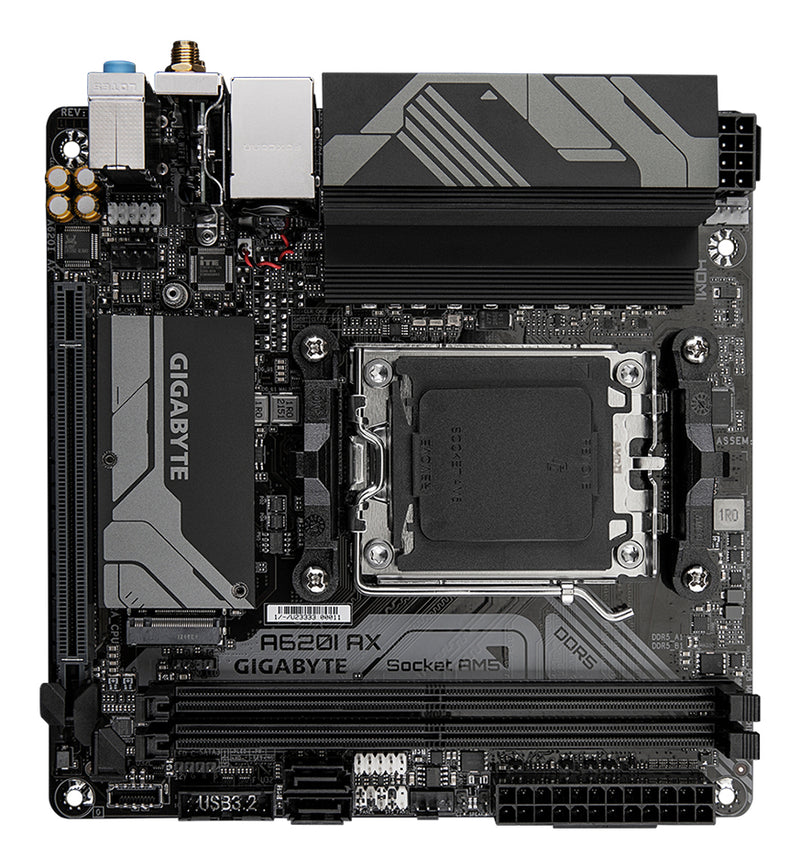 GIGABYTE A620I AX Motherboard - Unterstützt AMD Ryzen 8000 CPUs, 5+2+1 Phasen Digital VRM, bis zu 6400MHz DDR5 (OC), 1xPCIe 4.0 M.2, Wi-Fi 6E, 2.5GbE LAN, USB 3.2 Gen 2