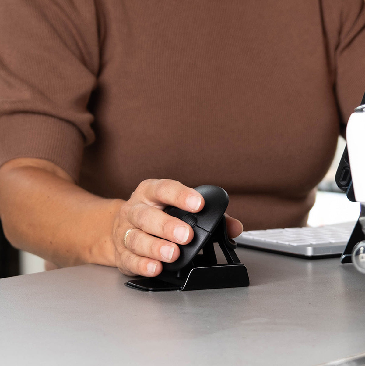 R-Go Tools Ergonomische Maus R-Go Twister mit Pausensoftware, beidhändige Maus, faltbar, Bluetooth und kabelgebunden
