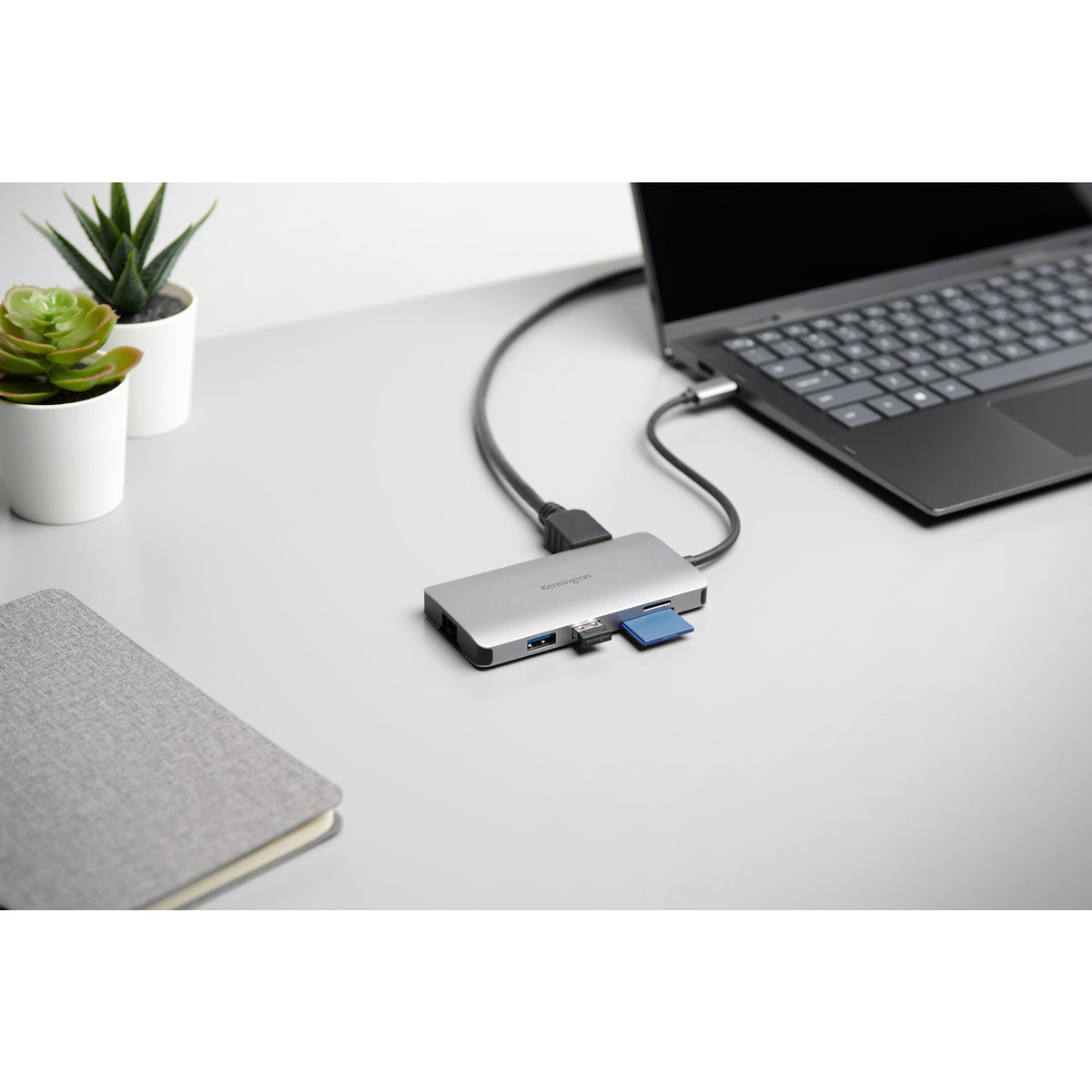 Kensington UH1400P Mobile USB-C 8-in-1 Dockingstation