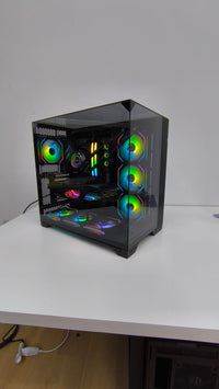 Occasion Gaming-PC von schräg vorne, grüne Beleuchtung