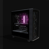 Streaming Gaming-PC High-End – 3D-Rendering schräg von vorne, RGB Magenta